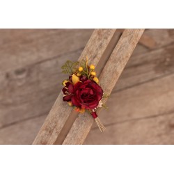 Flower groom's boutonniere, corsage