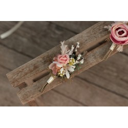 Flower groom's boutonniere, corsage