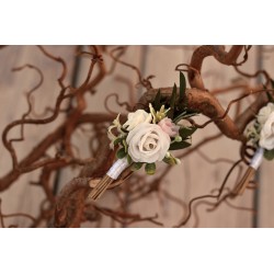 Flower groom's boutonniere, corsage