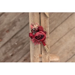 Flower groom's boutonniere, corsage