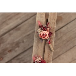 Flower groom's boutonniere, corsage