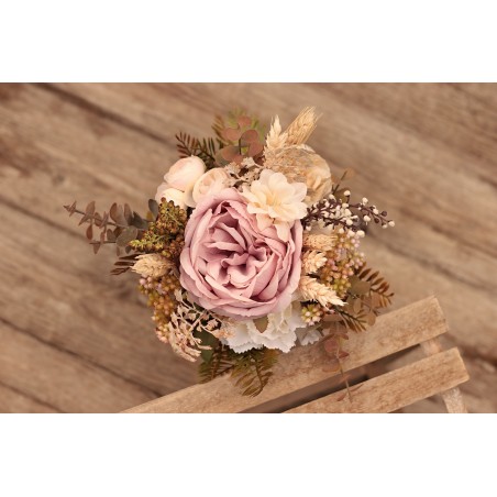 Witness, bridesmaid and mothers autumn wedding bouquet