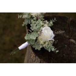 Witness, bridesmaid and mothers autumn wedding bouquet