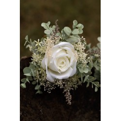 Witness, bridesmaid and mothers autumn wedding bouquet