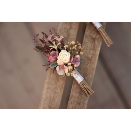Flower groom's boutonniere, corsage