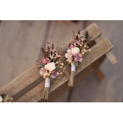 Flower groom's boutonniere, corsage