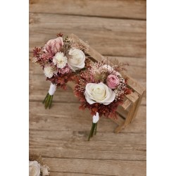 Witness, bridesmaid and mothers autumn wedding bouquet