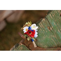 Flower groom's boutonniere, corsage