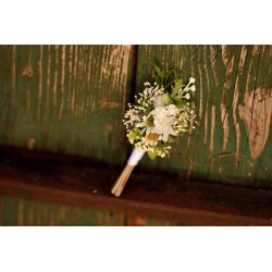 Flower groom's boutonniere, corsage