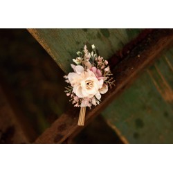 Flower groom's boutonniere, corsage