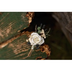 Flower groom's boutonniere, corsage