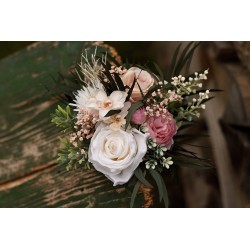 Witness, bridesmaid and mothers autumn wedding bouquet
