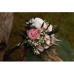 Witness, bridesmaid and mothers autumn wedding bouquet