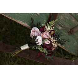 Witness, bridesmaid and mothers autumn wedding bouquet