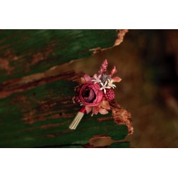 Flower groom's boutonniere, corsage