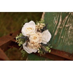 Witness, bridesmaid and mothers autumn wedding bouquet