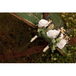 Witness, bridesmaid and mothers autumn wedding bouquet