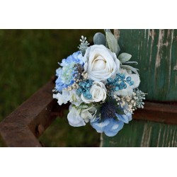 Witness, bridesmaid and mothers autumn wedding bouquet