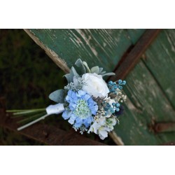 Witness, bridesmaid and mothers autumn wedding bouquet