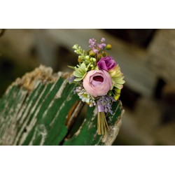 Flower groom's boutonniere, corsage