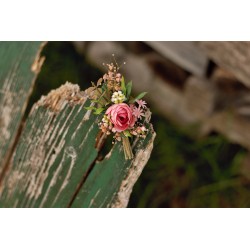 Flower groom's boutonniere, corsage