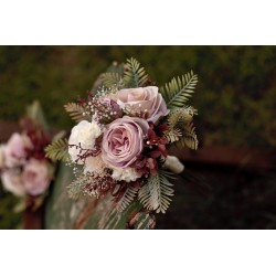 Witness, bridesmaid and mothers autumn wedding bouquet