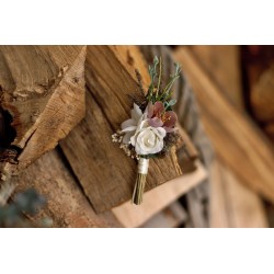 Flower groom's boutonniere, corsage