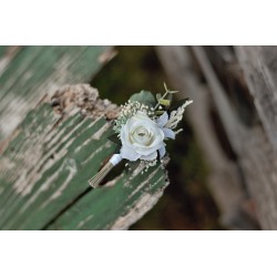 Flower groom's boutonniere, corsage