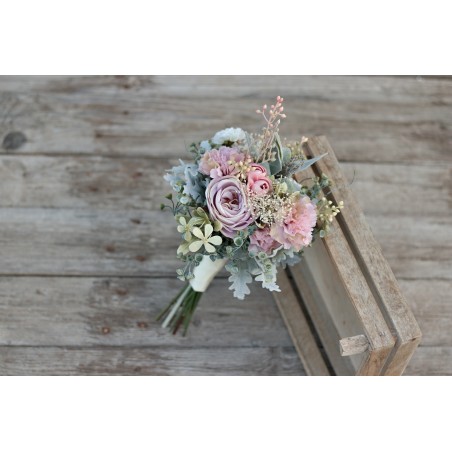 Witness, bridesmaid and mothers autumn wedding bouquet