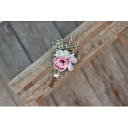 Flower groom's boutonniere, corsage