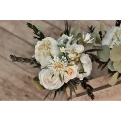 Witness, bridesmaid and mothers autumn wedding bouquet