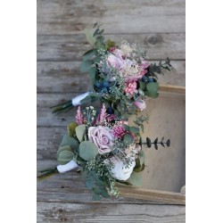 Witness, bridesmaid and mothers autumn wedding bouquet