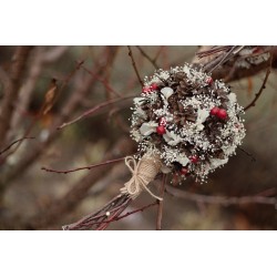 Wedding bouquet with cones for mum