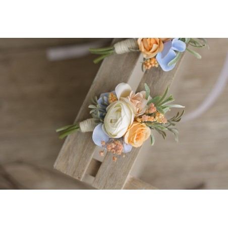 Flower groom's boutonniere, corsage