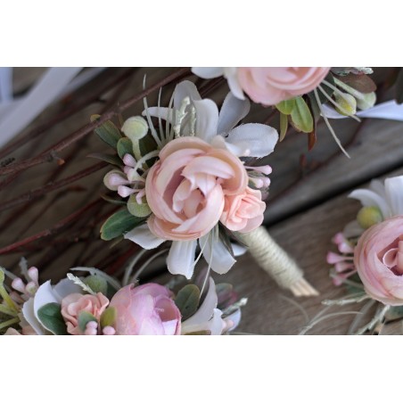 Flower groom's boutonniere, corsage