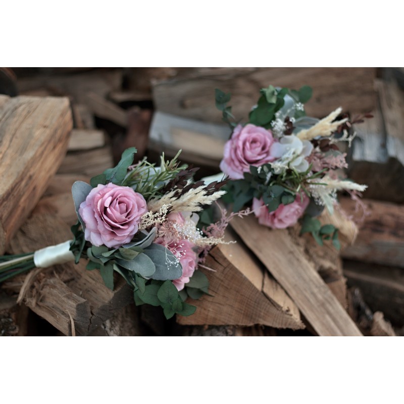 Witness, bridesmaid and mothers wedding bouquet