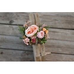 Flower arrangement for rings