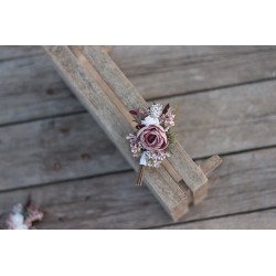 Flower groom's boutonniere, corsage