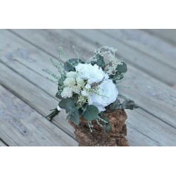 Witness, bridesmaid and mothers autumn wedding bouquet