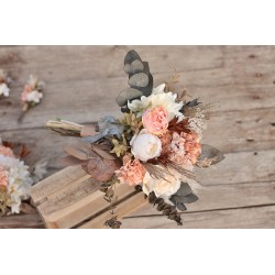 Witness, bridesmaid and mothers autumn wedding bouquet