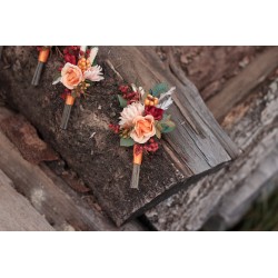 Flower groom's boutonniere, corsage