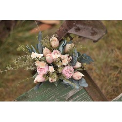 Witness, bridesmaid and mothers autumn wedding bouquet