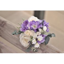 Witness, bridesmaid and mothers autumn wedding bouquet