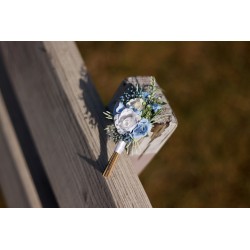 Flower groom's boutonniere, corsage