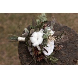 Witness, bridesmaid and mothers autumn wedding bouquet