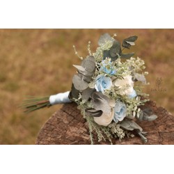 Witness, bridesmaid and mothers autumn wedding bouquet