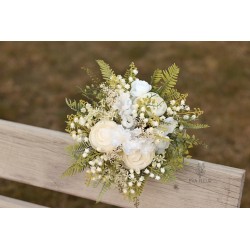 Witness, bridesmaid and mothers autumn wedding bouquet