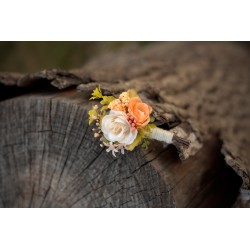 Flower groom's boutonniere, corsage