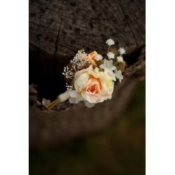 Flower groom's boutonniere, corsage