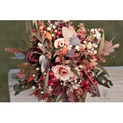 Witness, bridesmaid and mothers autumn wedding bouquet